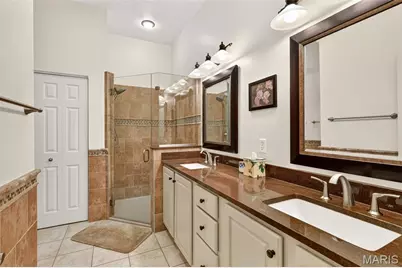 2424 Clayton Pointe Court, Chesterfield, MO 63017 - Photo 23