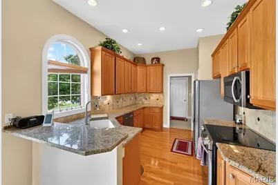 2424 Clayton Pointe Court, Chesterfield, MO 63017 - Photo 13