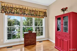 2424 Clayton Pointe Ct, Chesterfield, MO 63017 - Photo 17