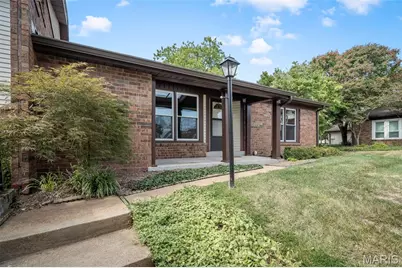 12970 Burning Bush Court, Saint Louis, MO 63146 - Photo 3