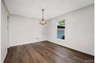 12970 Burning Bush Court, Saint Louis, MO 63146 - Photo 9