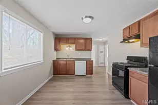9750 Lorna Ln, Saint Louis, MO 63136 - Photo 7