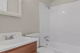 9750 Lorna Ln, Saint Louis, MO 63136 - Photo 15