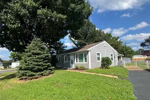 3148 St David Ln, Saint Ann, MO 63074 - Photo 1