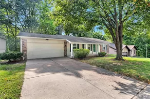 757 Millwood Dr, Saint Peters, MO 63376 - Photo 3