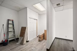 6800 Gravios, Saint Louis, MO 63116 - Photo 9