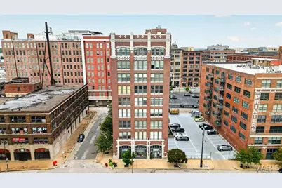 1627 Locust Street #706, Saint Louis, MO 63103 - Photo 1