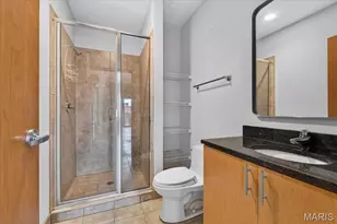 1627 Locust St, Saint Louis, MO 63103 - Photo 17