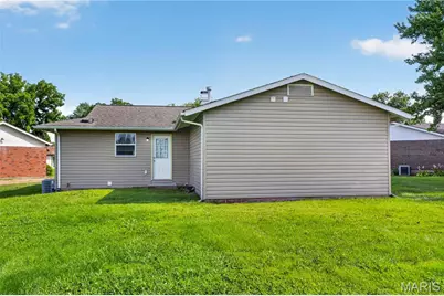 3689 Whispering Woods Drive, Florissant, MO 63031 - Photo 23