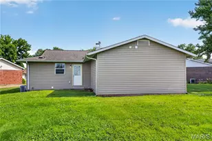 3689 Whispering Woods Dr, Florissant, MO 63031 - Photo 23