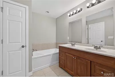 3689 Whispering Woods Drive, Florissant, MO 63031 - Photo 19