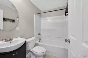 3689 Whispering Woods Dr, Florissant, MO 63031 - Photo 15