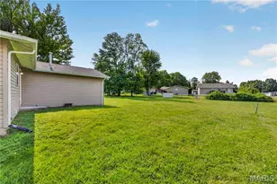 3689 Whispering Woods Dr, Florissant, MO 63031 - Photo 21