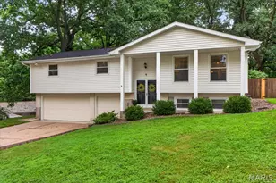 9 San Camille Ct, Saint Charles, MO 63303 - Photo 5