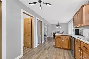 1080 Chesterfield Dr, Wentzville, MO 63385 - Photo 15