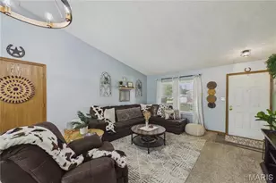 2172 Larkspur Lndg, Imperial, MO 63052 - Photo 5