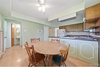 1329 Coburg Lands Drive, Bellefontaine Neighbors, MO 63137 - Photo 11