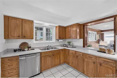 7615 N Sunset Drive, Pasadena Park, MO 63121 - Photo 9