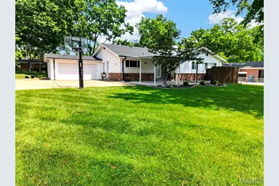 408 Algonquin Drive, Ballwin, MO 63011 - Photo 47