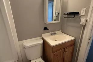 3010 Kemp Dr, Saint Louis, MO 63121 - Photo 11