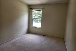321 Heritage Commons Cir, O'Fallon, MO 63368 - Photo 19