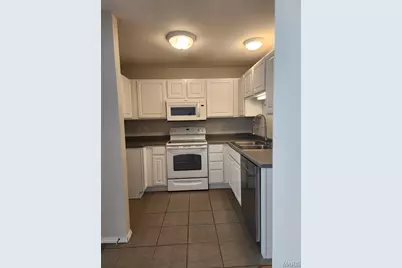 321 Heritage Commons Circle, O'Fallon, MO 63368 - Photo 7