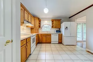 813 Edgewood Dr, Lake Saint Louis, MO 63367 - Photo 17