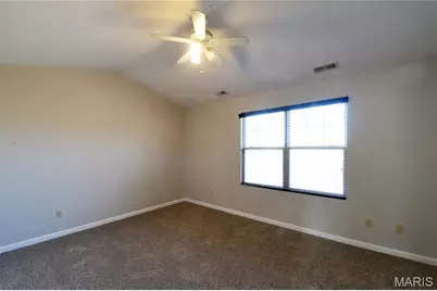 4939 Heritage Heights, Hazelwood, MO 63042 - Photo 17