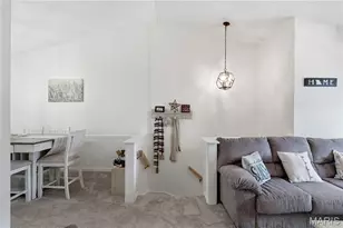 8916 N Swan Cir, Saint Louis, MO 63144 - Photo 3