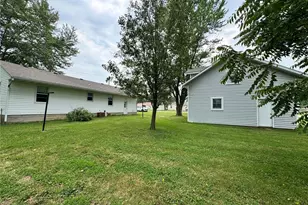 641 S Walnut St, Gerald, MO 63037 - Photo 7