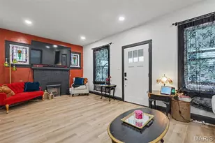 8735 Brenda Ave, Affton, MO 63123 - Photo 5