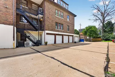 7625 Wydown Boulevard #1S, Clayton, MO 63105 - Photo 13