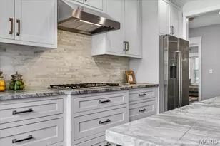 7625 Wydown Blvd, Clayton, MO 63105 - Photo 3
