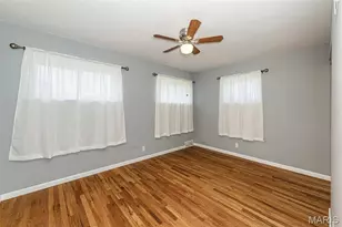 10106 Hammerdale Ln, Saint Louis, MO 63123 - Photo 11