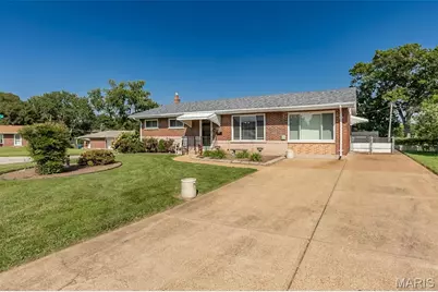10106 Hammerdale Lane, Saint Louis, MO 63123 - Photo 1