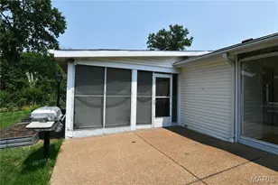 965 Orchard Lakes Dr, Saint Louis, MO 63146 - Photo 51