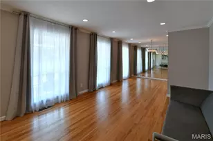 965 Orchard Lakes Dr, Saint Louis, MO 63146 - Photo 5