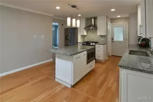 965 Orchard Lakes Dr, Saint Louis, MO 63146 - Photo 17