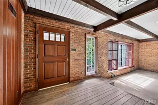 8 Winding Brook Ln, Ladue, MO 63124 - Photo 7