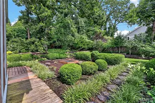 8 Winding Brook Ln, Ladue, MO 63124 - Photo 59
