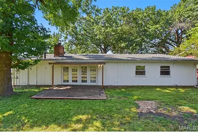 1535 Surf Side Drive, Saint Louis, MO 63138 - Photo 15
