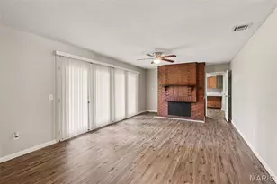 1535 Surf Side Dr, Saint Louis, MO 63138 - Photo 5