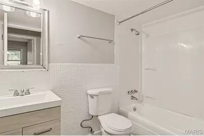 1535 Surf Side Drive, Saint Louis, MO 63138 - Photo 13