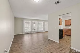 1535 Surf Side Dr, Saint Louis, MO 63138 - Photo 3
