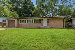 1610 Gallant Fox Dr, Florissant, MO 63033 - Photo 1