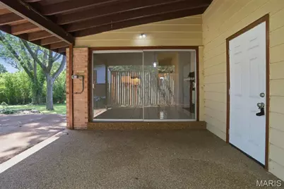 1610 Gallant Fox Drive, Florissant, MO 63033 - Photo 23