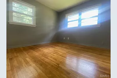 39 Bayview Drive, Ferguson, MO 63135 - Photo 11