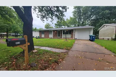 800 Laredo Avenue, Spanish Lake, MO 63138 - Photo 1
