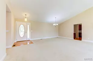 1304 Legacy Pointe Ln, Fenton, MO 63026 - Photo 3
