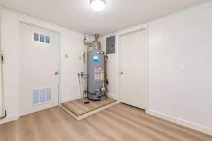 10108 Earl Dr, Saint Louis, MO 63136 - Photo 7